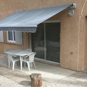  Hébergement de vacances Ecureuil Et Pinède France
